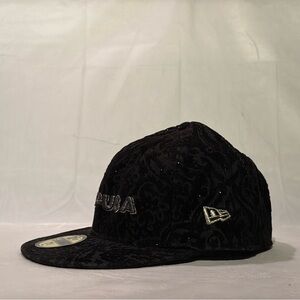 Cap USA Jerseyman New Era Fitted Cap – Black Bandanna Pattern – Size 7 3/4